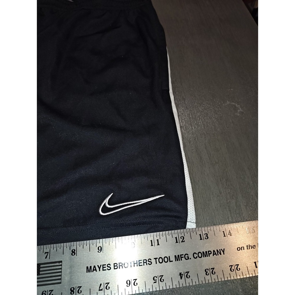 Nike Men's Breathe Academy Black Lux Gym Shorts in black & White Size XL - Picture 4 of 10